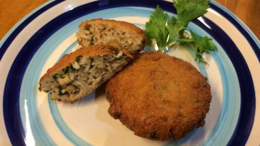 Discos de bami vegetarianos con tofu