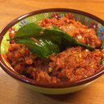 Sambal Badjak en bowl griego